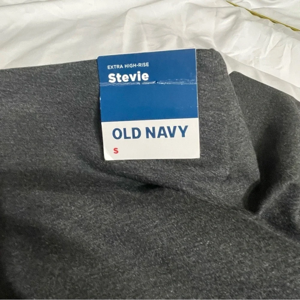 Old Navy Women's Dark Gray Pull On Pants, Extra High-Waisted, Ultra Comfortable.